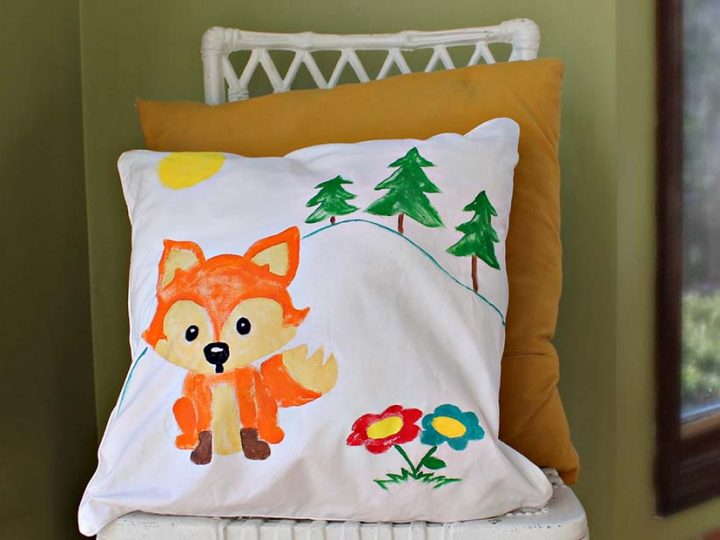 How to Make a Hand-Painted Fox Pillow